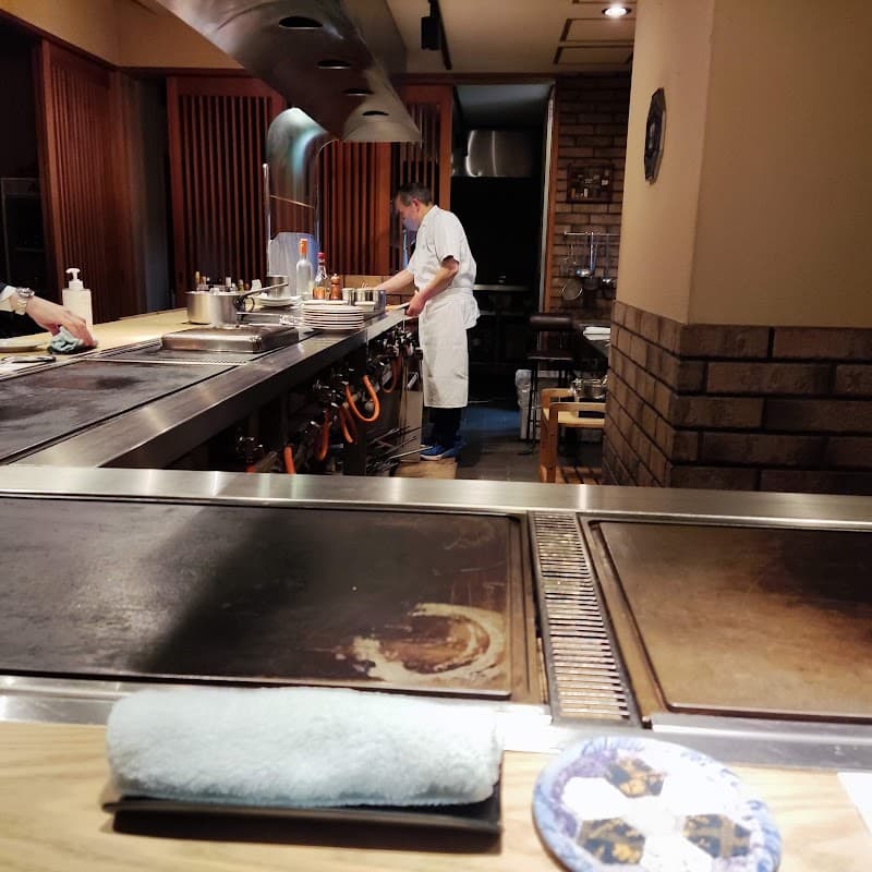 ビストロ風鉄板焼 パテハウス
