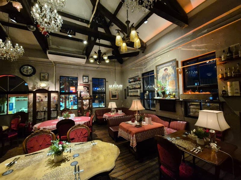 B.B.13 BAR (ﾋﾞｰﾋﾞｰｻｰﾃｨｰﾝﾊﾞｰ)の店内・料理の写真 3枚目