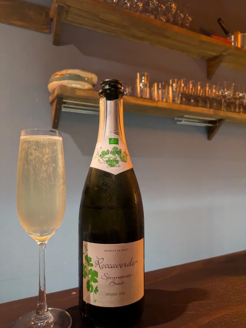 tone wine bar 2Fの店内・料理の写真 3枚目