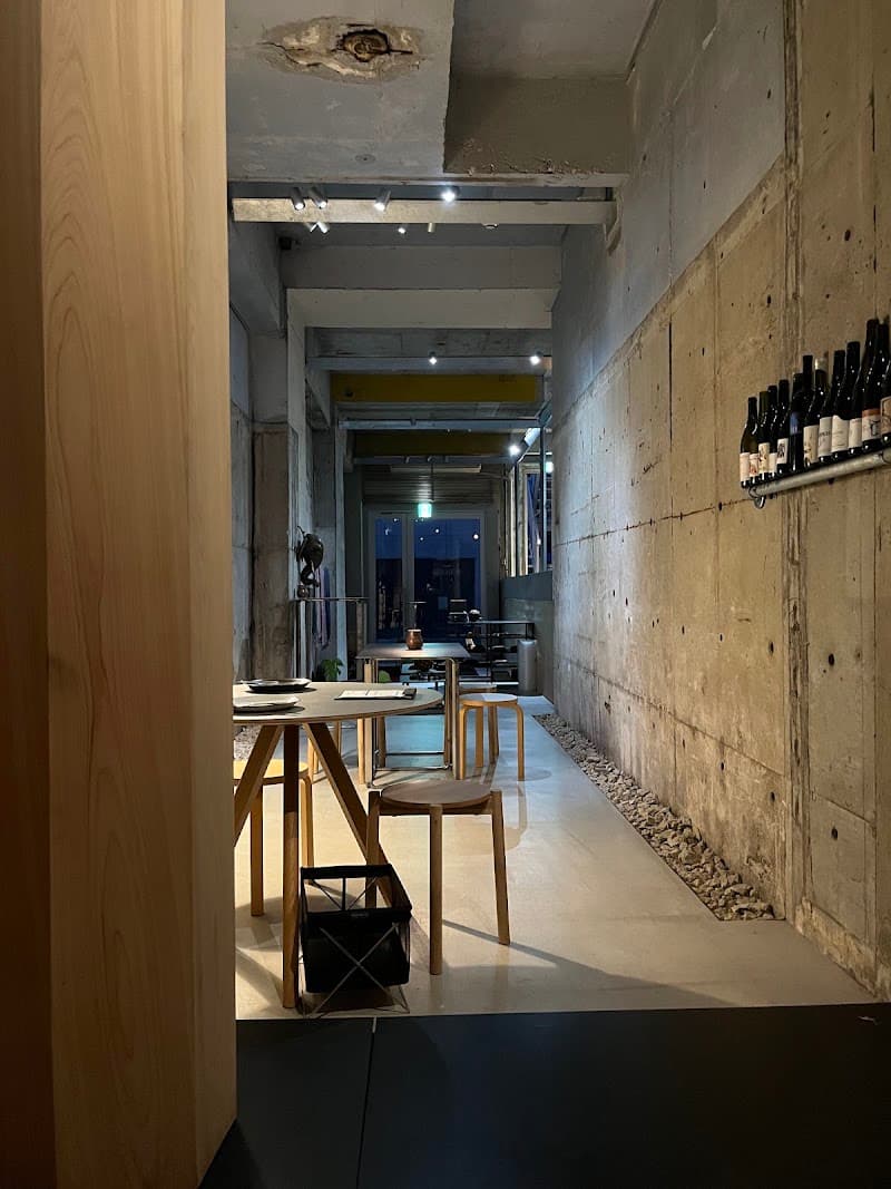 MON Gallery and Wine Barの店内・料理の写真 2枚目