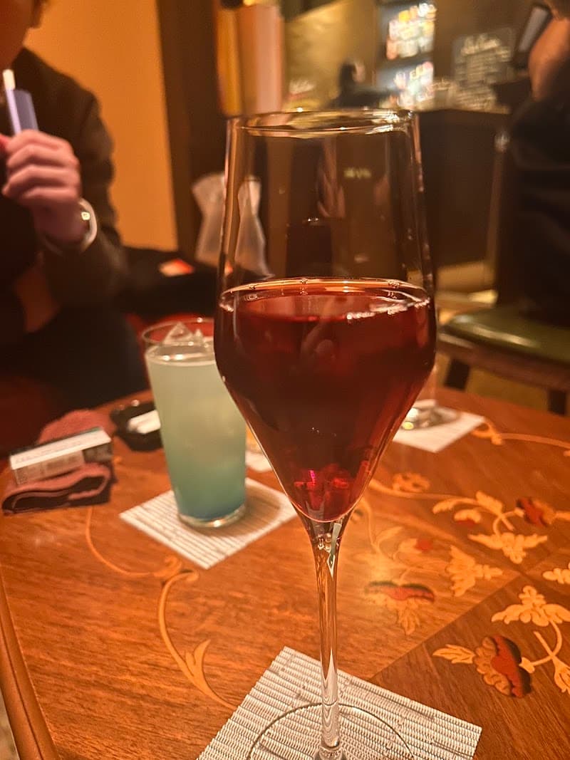 La Cuvee champagne&wine salonの店内・料理の写真 3枚目