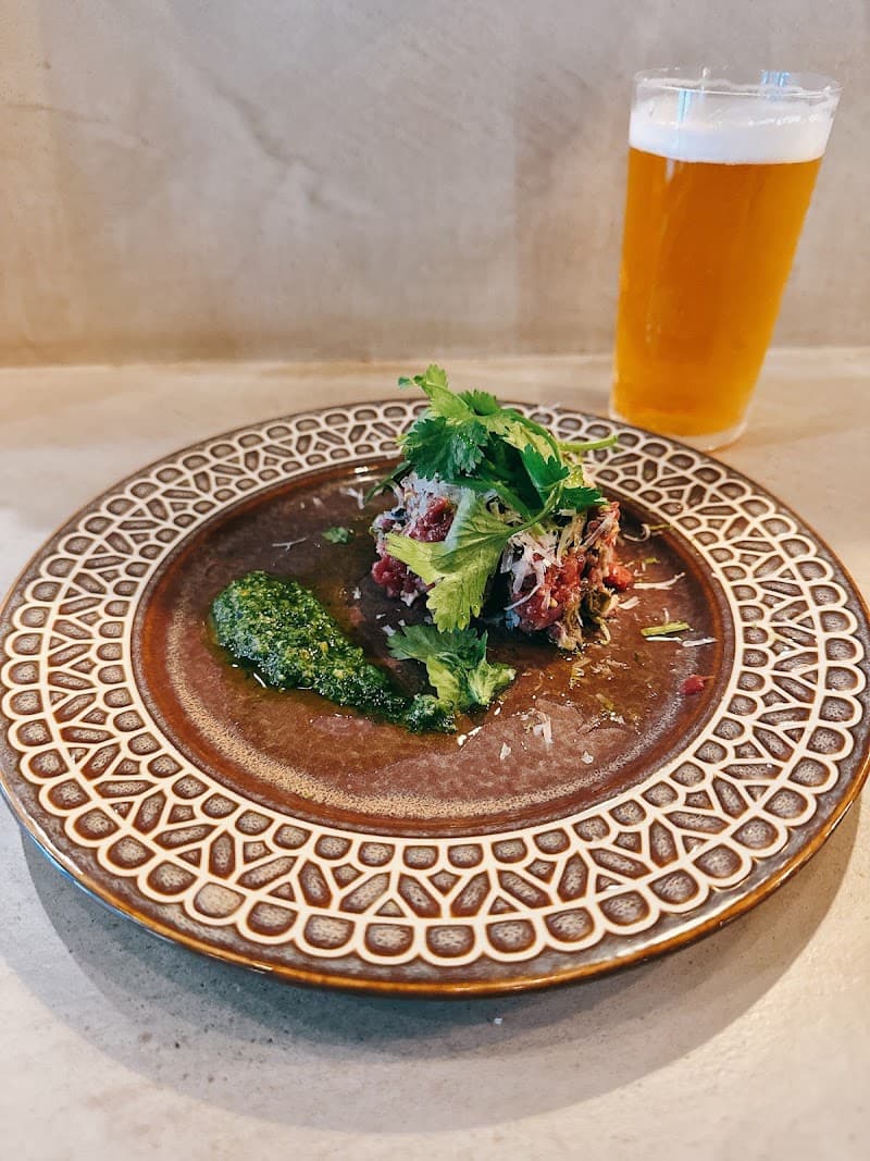 肉ビストロHIGHTAIL 恵比寿本店の店内・料理の写真 3枚目
