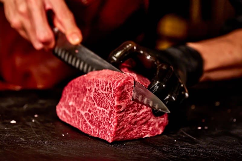 Lisian - 和牛とワイン / Lisian Wagyu & Wine Osakaの店内・料理の写真 2枚目