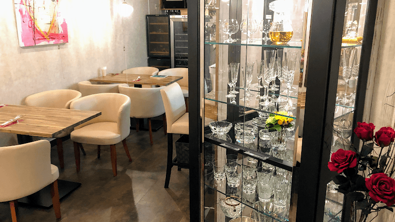 Wine Bar Cuisine LUZ