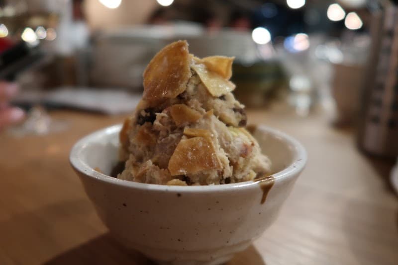 富士屋本店ワインバーの店内・料理の写真 2枚目
