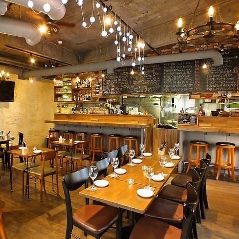 Wine & Tapas Callejero(カジェーロ)