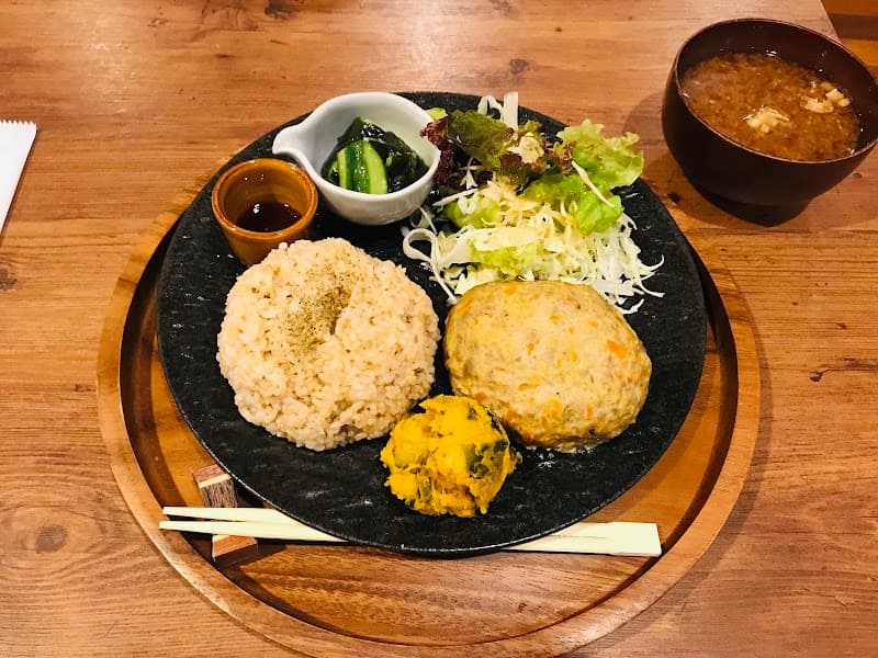 島の恵みと発酵ビストロ きくらげちゃかぽんの店内・料理の写真 3枚目