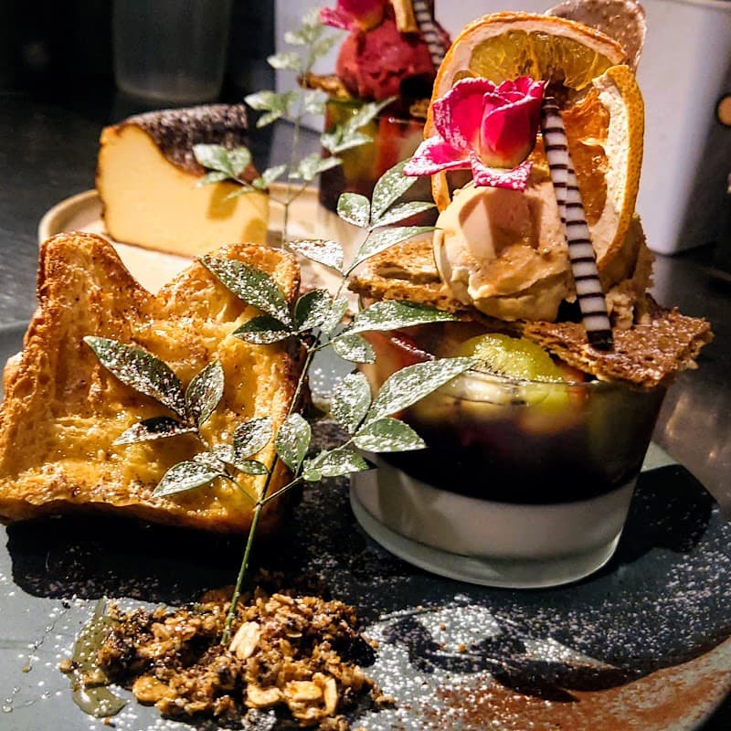 ヨルカフェと。Cagalli | かがりの店内・料理の写真 2枚目