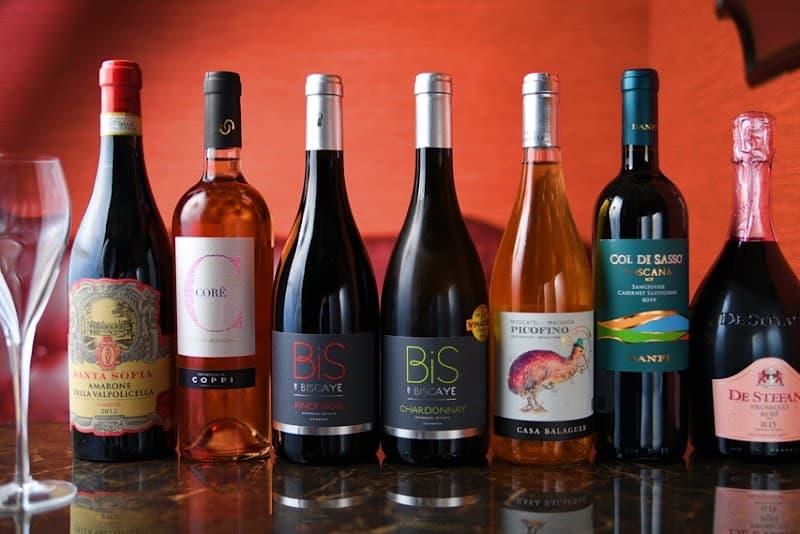 WiNE bar BiSの店内・料理の写真 3枚目