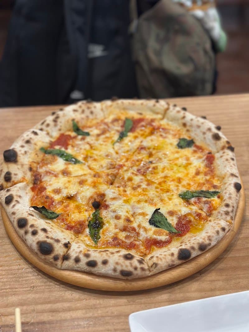 魚とナポリピザ bistro HAMA-TIMEの店内・料理の写真 3枚目