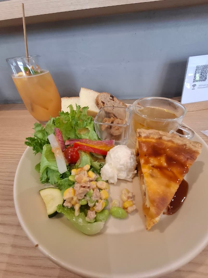 ease（イーズ）の店内・料理の写真 3枚目