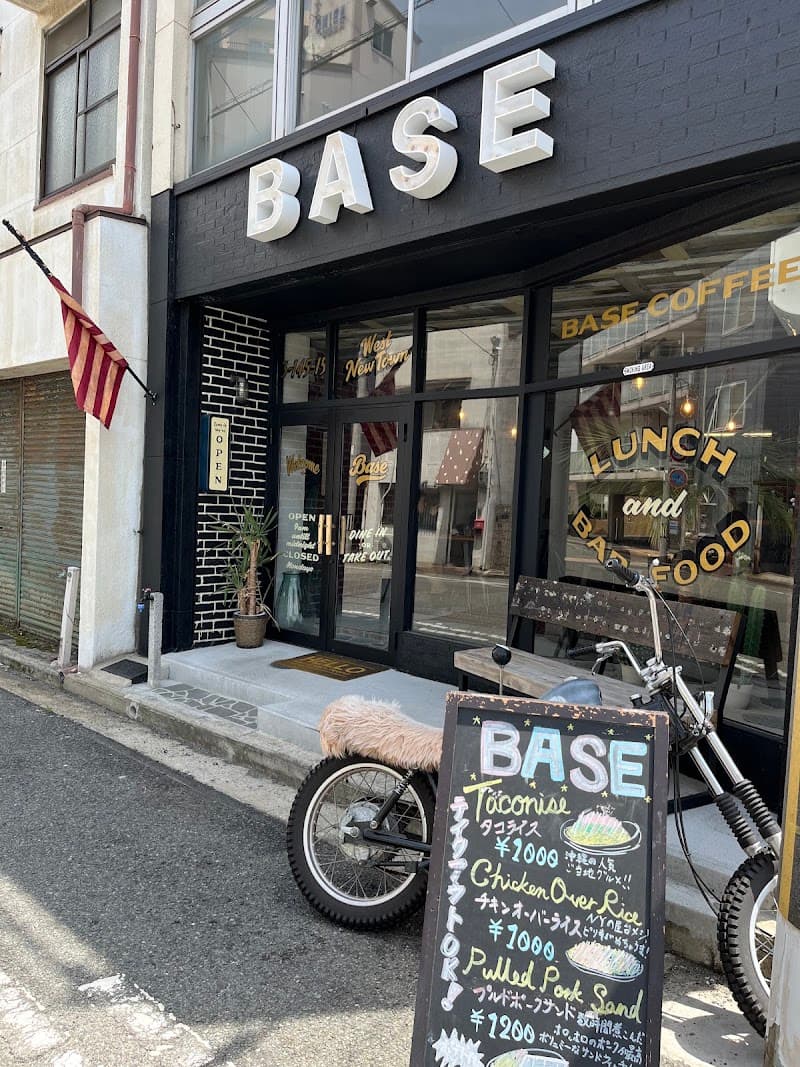 Cafe&Bar BASEの店内・料理の写真 3枚目