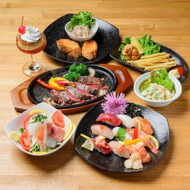 GLORIOUS～音楽、料理、お酒が楽しめるお店〜（グロリアス）の店内・料理の写真 3枚目