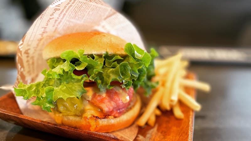 Cafe & Bar Paulownia パウロニアの店内・料理の写真 2枚目