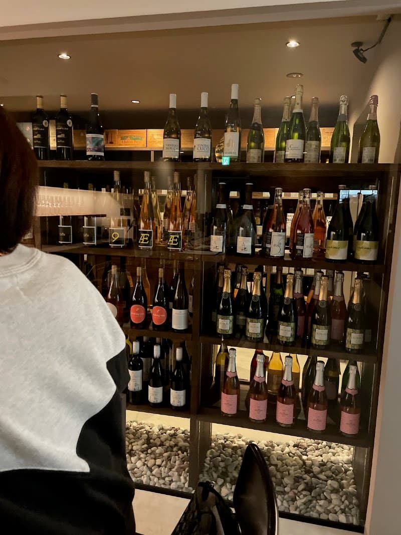 ワイン屋えいちの店内・料理の写真 2枚目