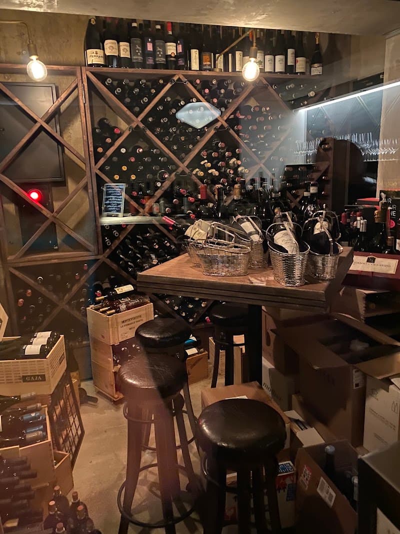 Wine Bar M emme