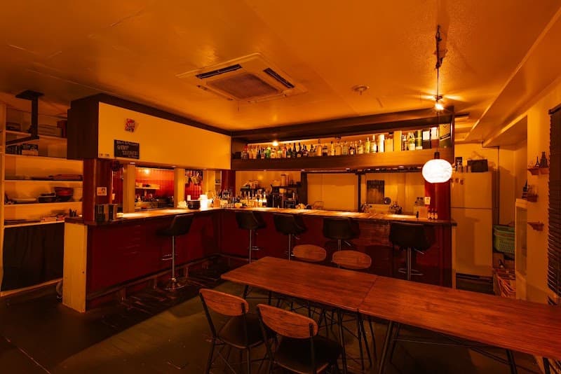ダイニングBar Cafe 。