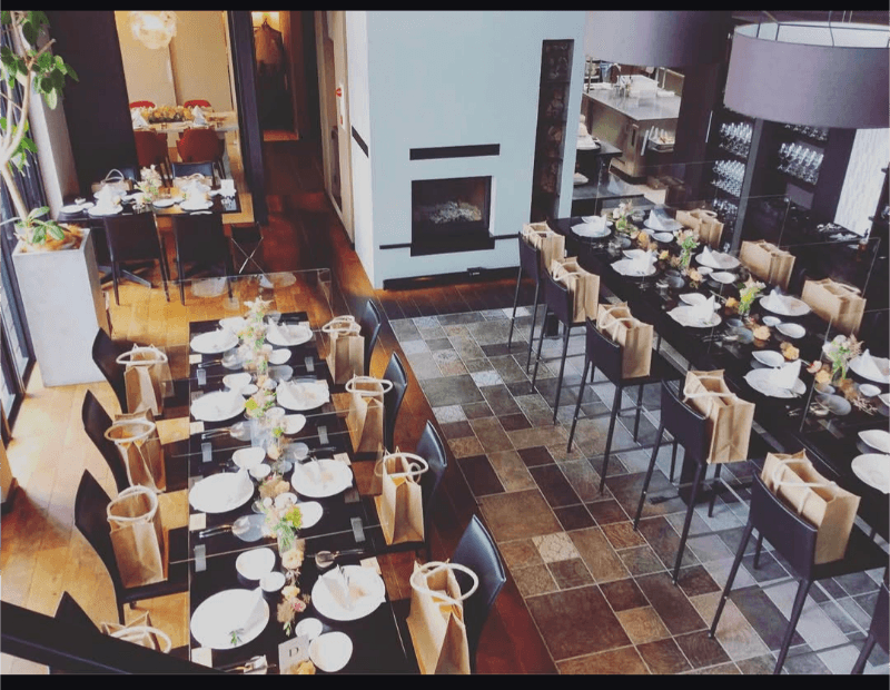 comfort dining DADA
