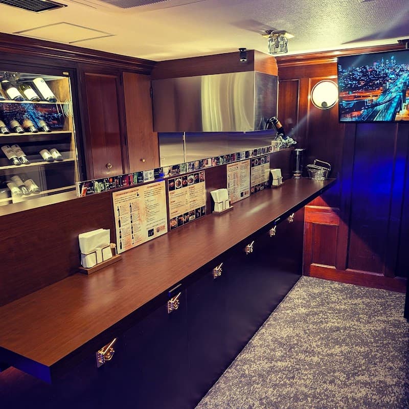 STANDING WINE BAR GOKU