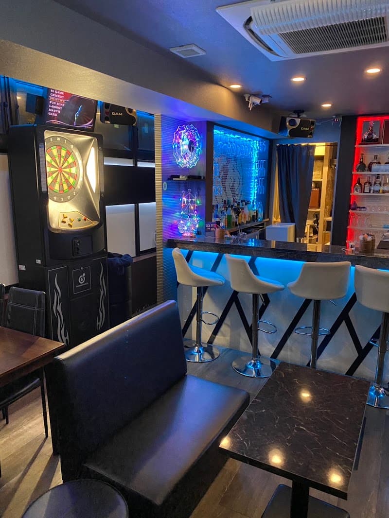 dining bar blue rion (ダイニングバーブルーライオン)