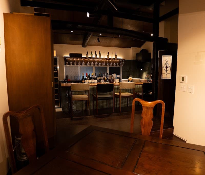 ワインとクレープの店 宵味 YOIMACHI