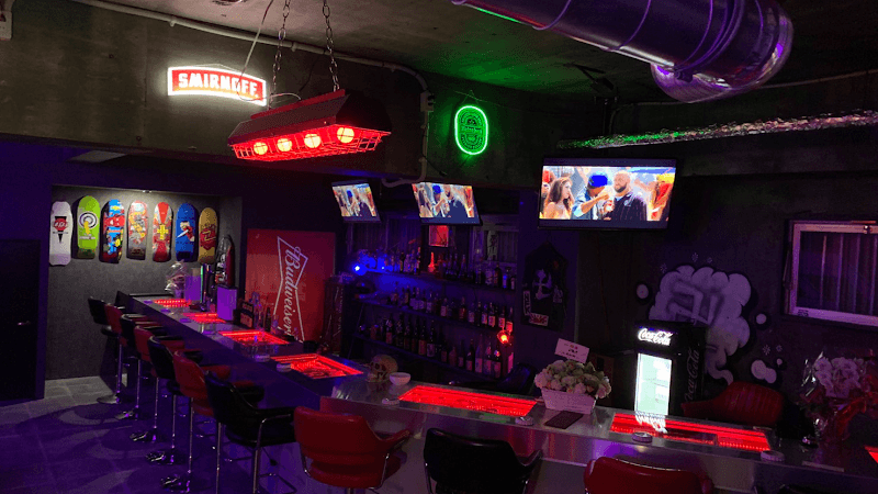 BAR 卍