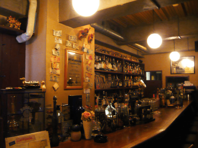 バー KNOCK ON WOOD(ノック オン ウッド) 下北沢