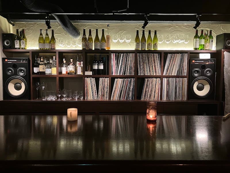 NOUAISON(ヌエゾン)Wine & Music Bar