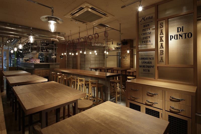 ワインの酒場。ディプント新宿三丁目店