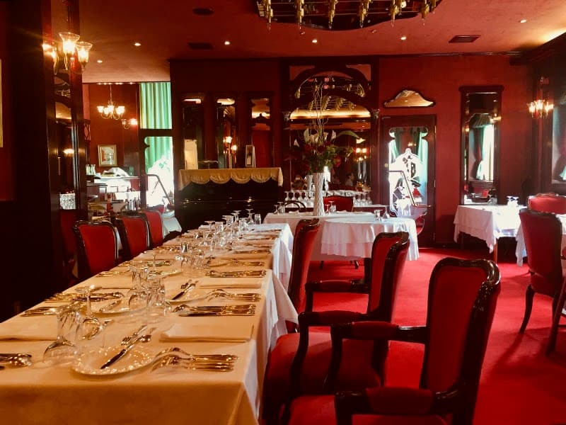 Restaurant Petits Fours