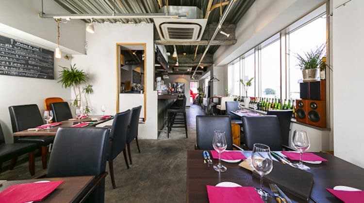 グリルバル サンク(旧店名 kitchen&bar cinq)
