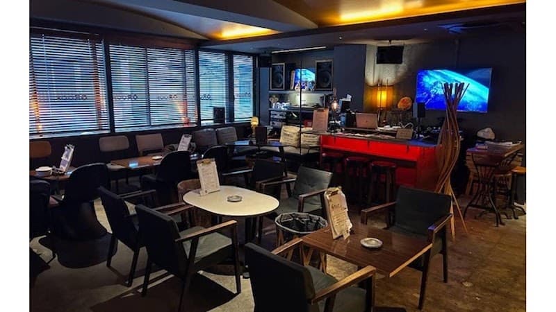 Dining Bar ROOF