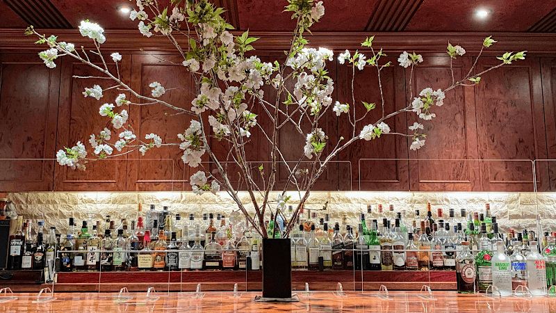 wine & whisky bar imas