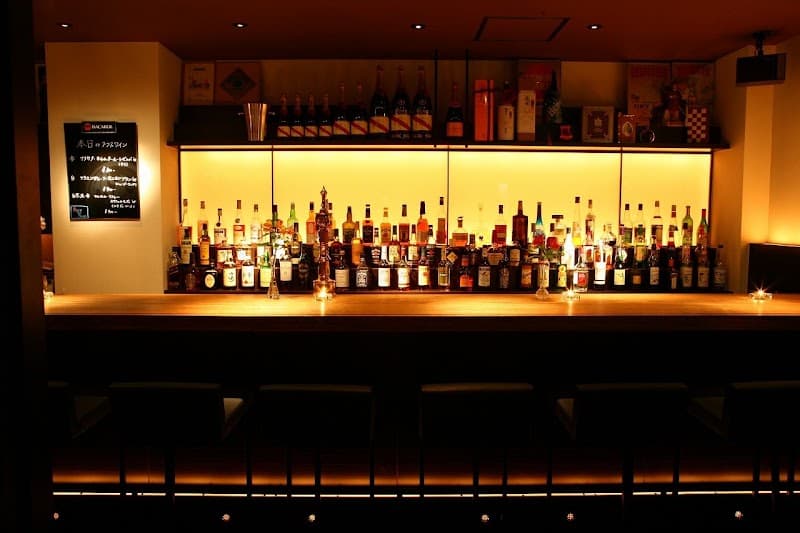Bar Face to Face