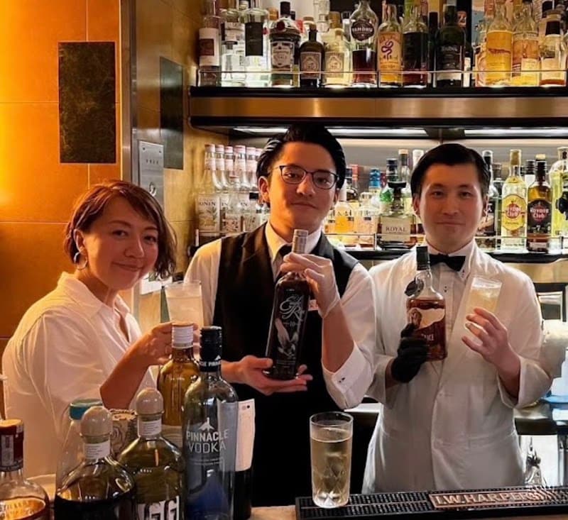 Bar Laugh