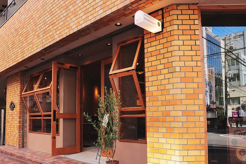 ワインダイニング U/ (ウー)