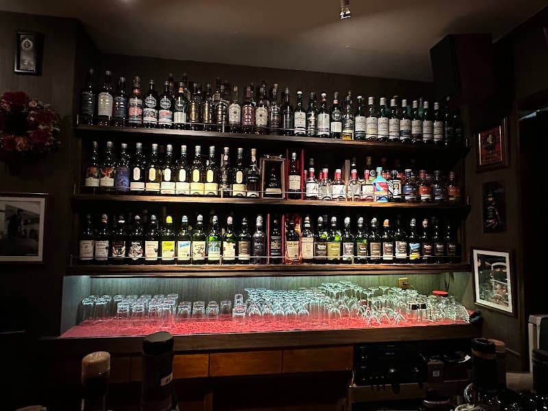 Islay whisky Bar Olive
