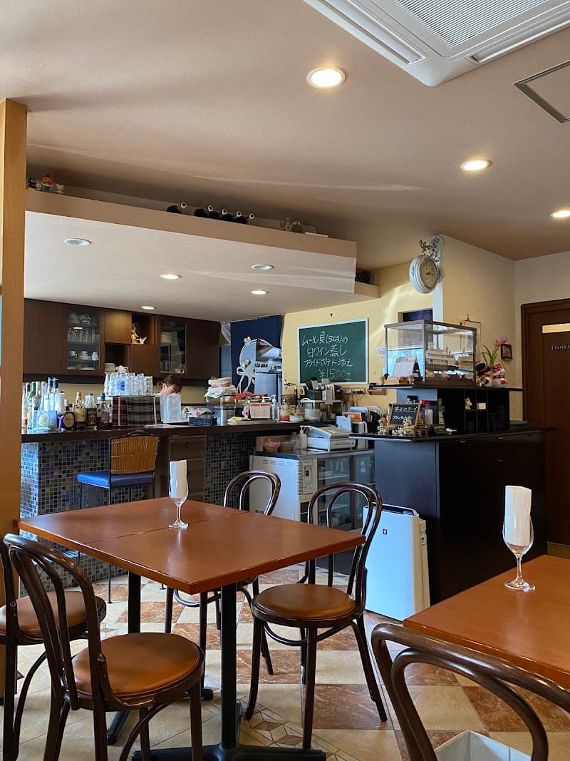 Bistro TA-BOU