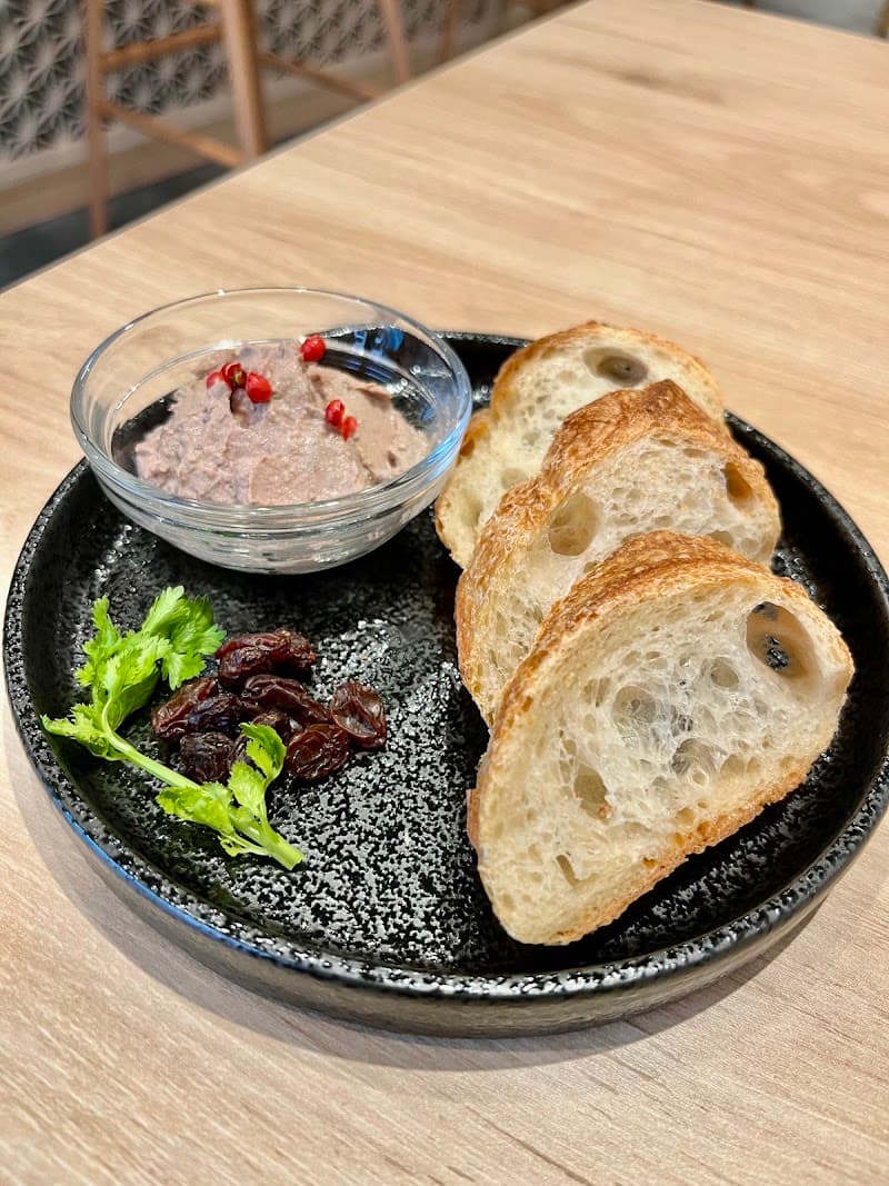 TAKEHAMA WINESHOP&BAR