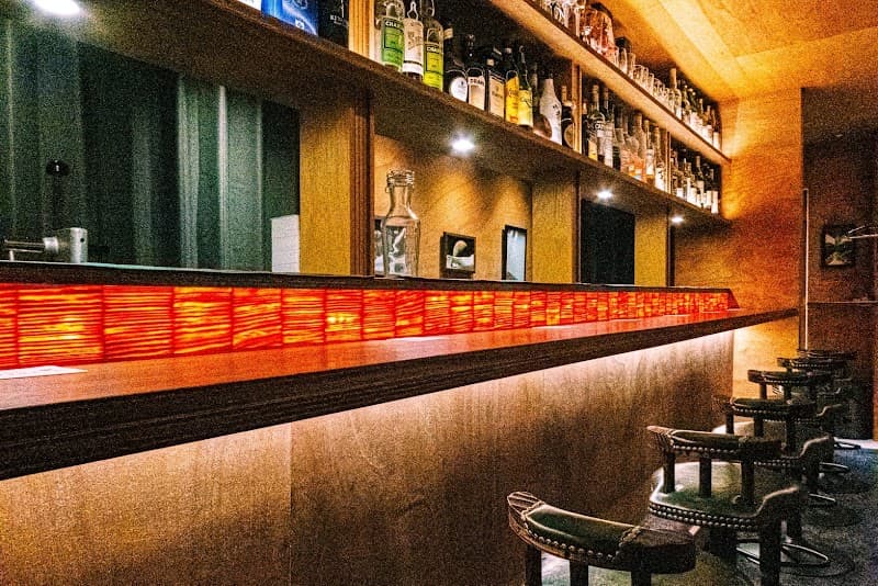 Bar 灰とダイヤモンド 山口下関