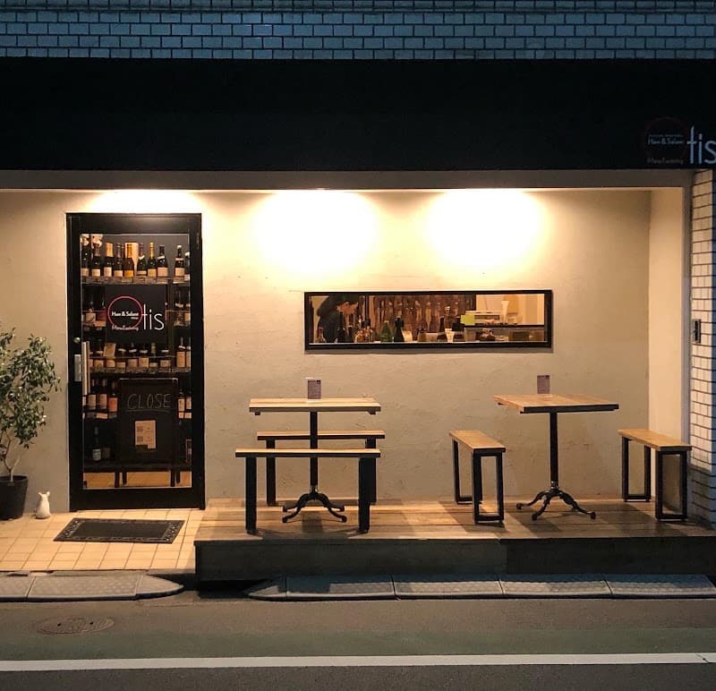 サラミと生ハムの製造工房&ワインショップ Otis