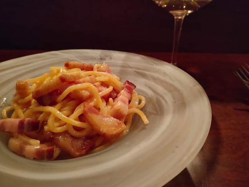 Academic Wine Bar ワインのばか